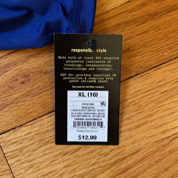 Art Class Rash Guards - Picture 4 of 6